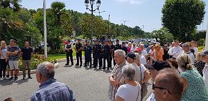 2023 07 03 SOUTIEN DU MAIRE DE ST LAURENT DU VAR AU MAIRE DE L'HAY LES ROSES (2)